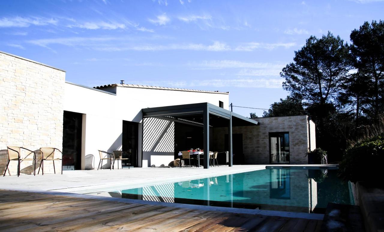 Maison-M Aix Meyreuil Bagian luar foto