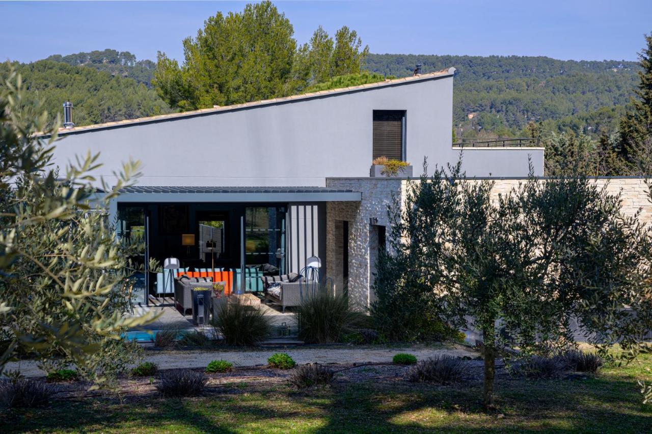 Maison-M Aix Meyreuil Bagian luar foto